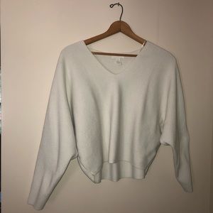 H&M • White Oversized Hemmed V-neck Sweater